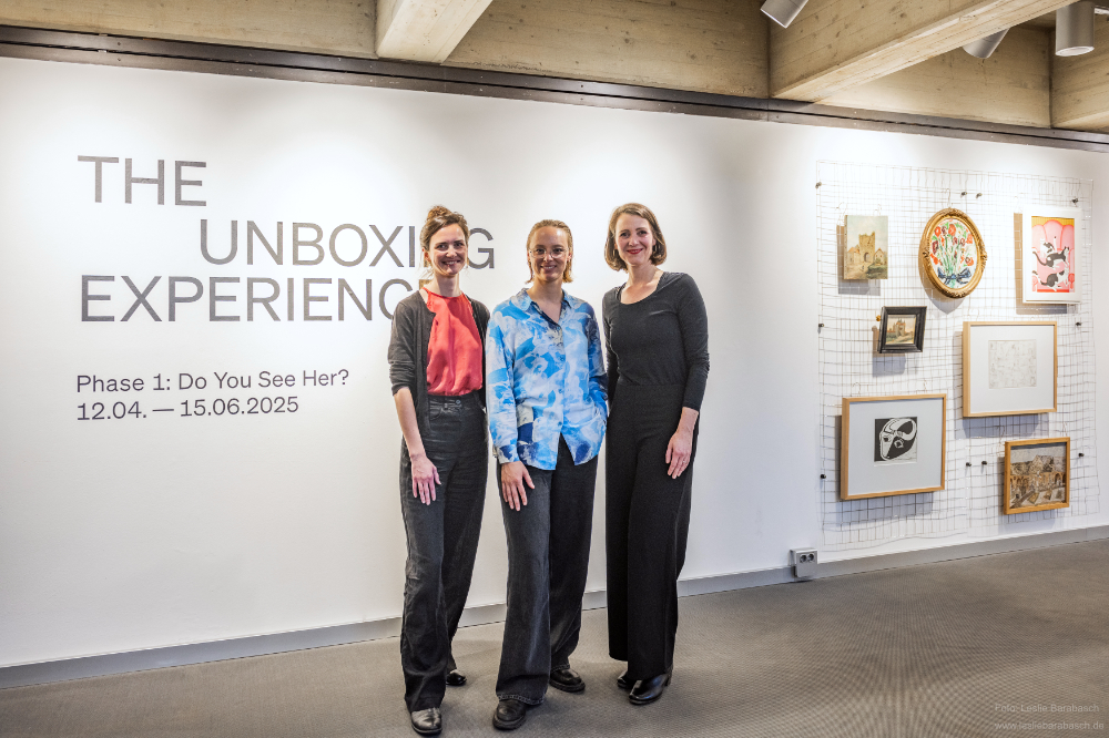 hattenberger-rahmenbedingungen-unboxing-clemens-sels-museum-neuss-leslie-ausstellung-gruppenbild02